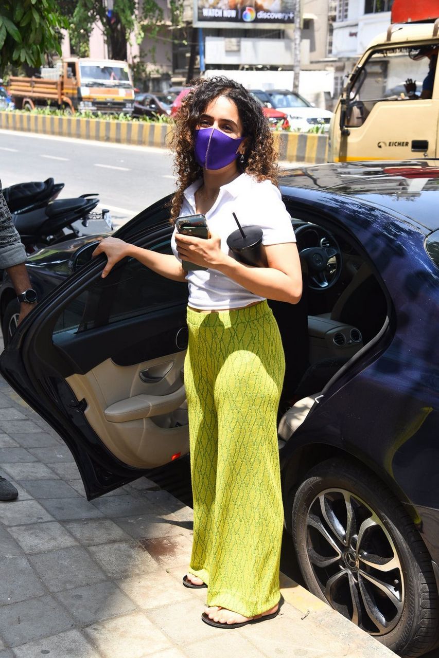 Sanya Malhotra Feet